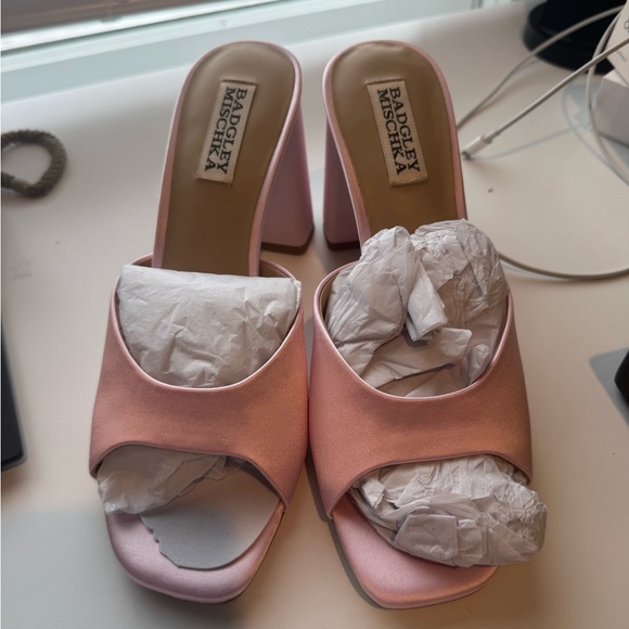 Badgley Mischka Women's Cadence - Satin Slip-On Sandals - Blossom - Size 6.5 - Picture 4 of 4